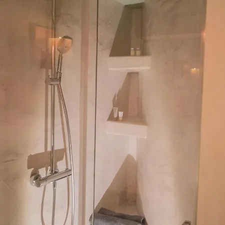 Nobiliare Di Design In Centro Storico A 2 Passi Dal Mare Appartement