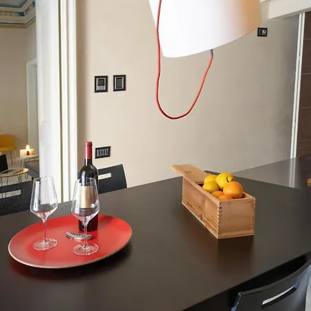 Nobiliare Di Design In Centro Storico A 2 Passi Dal Mare Appartement