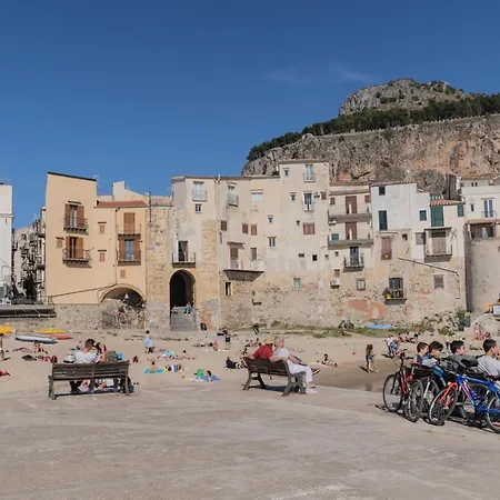 Nobiliare Di Design In Centro Storico A 2 Passi Dal Mare