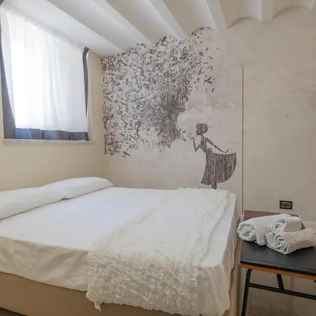 Nobiliare Di Design In Centro Storico A 2 Passi Dal Mare Cefalù