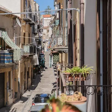 Nobiliare Di Design In Centro Storico A 2 Passi Dal Mare Lejlighed Cefalù